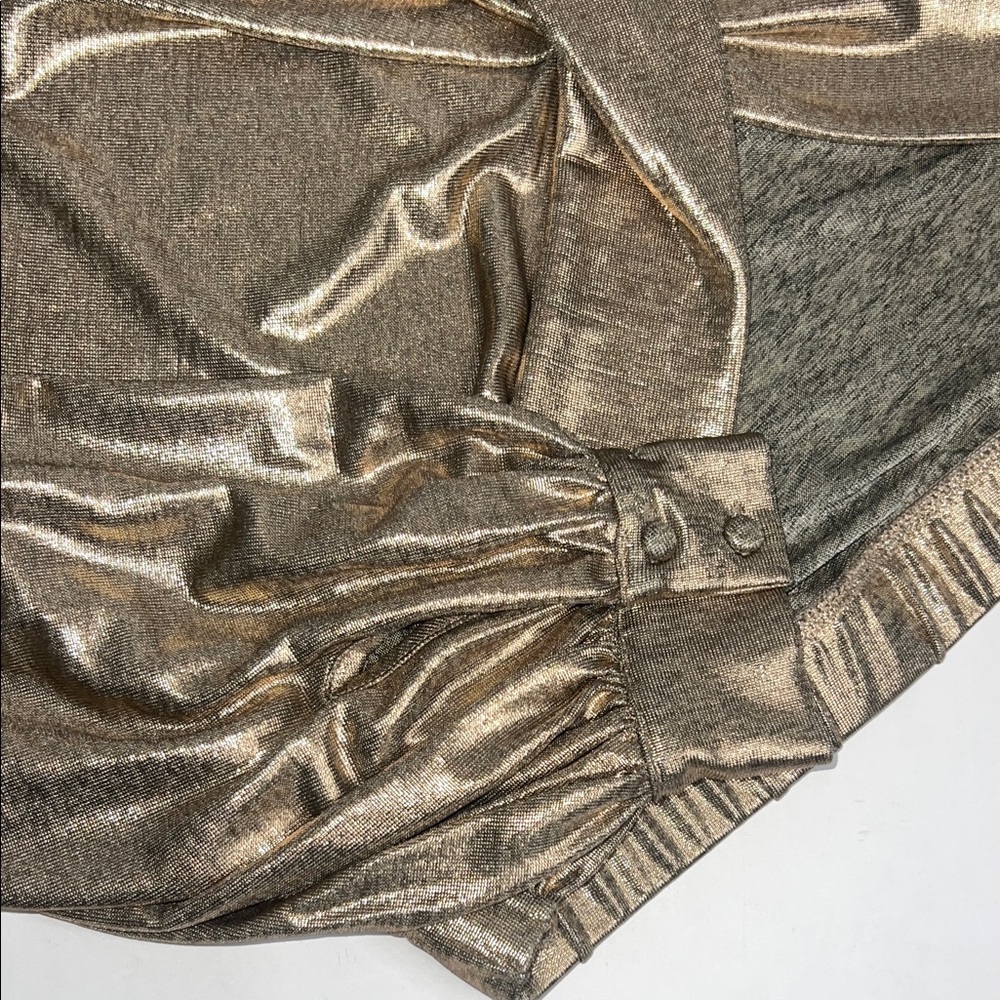 Gabrielle Union Gold Twist-Front Crop Top size L - Picture 5 of 12